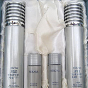 蝶妆海皙蓝时光氧护调理两件套礼盒